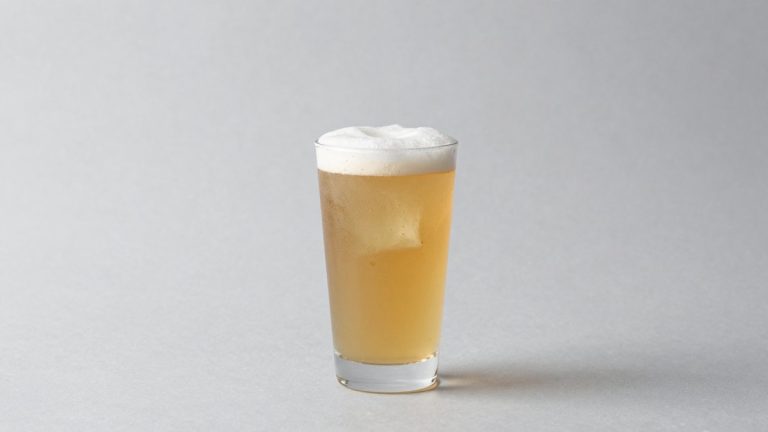 Whiskey Sour Recipe: Classic Balanced Cocktail